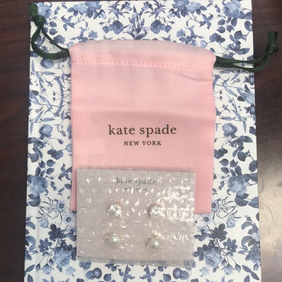 Kate Spade Rise and Shine 2- Stud set 🤍 - Picture 5 of 5